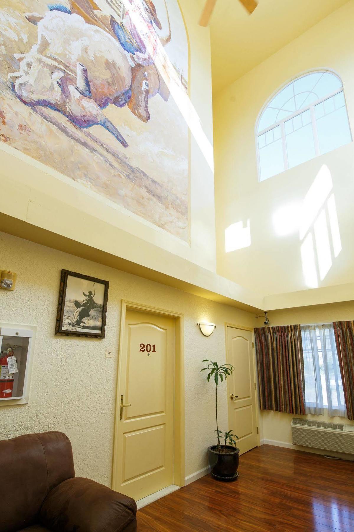 Murphys Suites Екстер'єр фото